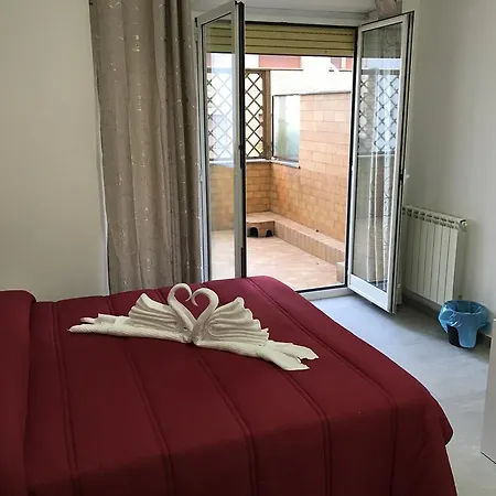 Tiburtina Royal Pensión 4*