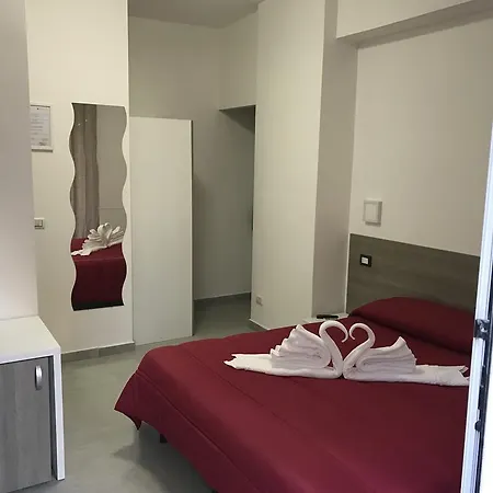 Tiburtina Royal Pensión 4*