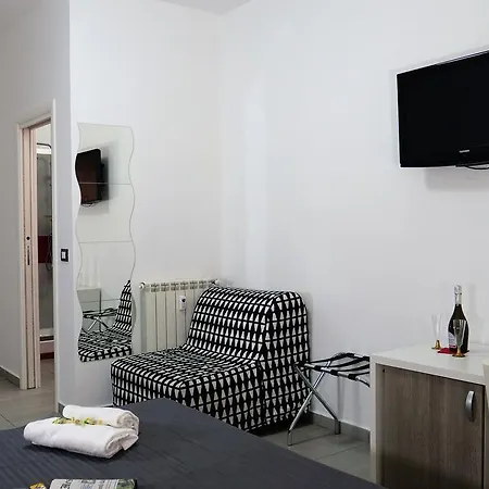 Pensión Tiburtina Royal 4*